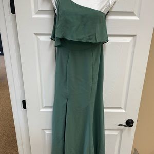 Azazie Size 2 Bridesmaid Dress